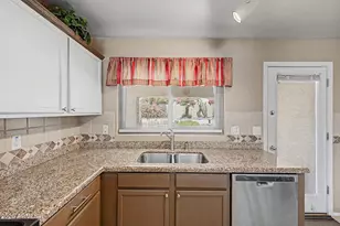 25874 W Whyman St, Buckeye, AZ 85326 - Photo 15