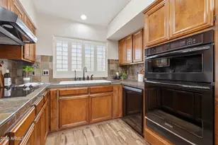 4615 E Monte Way, Phoenix, AZ 85044 - Photo 11