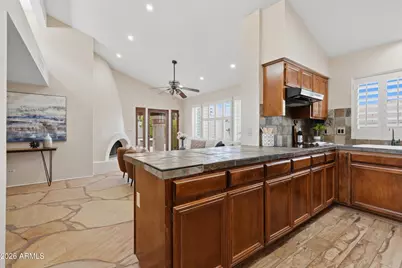 4615 E Monte Way, Phoenix, AZ 85044 - Photo 13