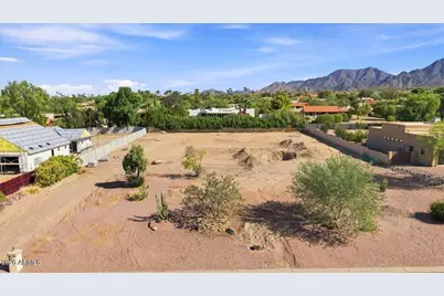 10510 E Wethersfield Road #13, Scottsdale, AZ 85259 - Photo 1