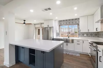 7000 N Via Camello Del Sur -- #36, Scottsdale, AZ 85258 - Photo 11