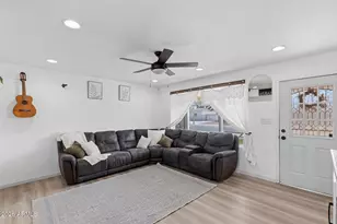 3318 W Pershing Ave, Phoenix, AZ 85029 - Photo 11