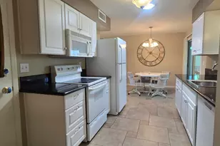 10222 W Forrester Dr, Sun City, AZ 85351 - Photo 13