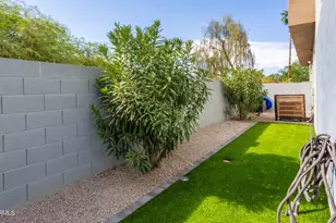 340 E Osborn Rd, Phoenix, AZ 85012 - Photo 27