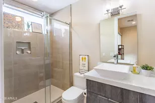 340 E Osborn Rd, Phoenix, AZ 85012 - Photo 23