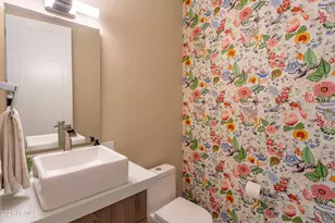 340 E Osborn Rd, Phoenix, AZ 85012 - Photo 29