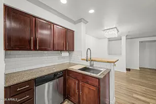 2025 E Campbell Ave, Phoenix, AZ 85016 - Photo 13