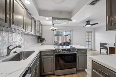 8135 N Central Avenue Avenue #4, Phoenix, AZ 85020 - Photo 13