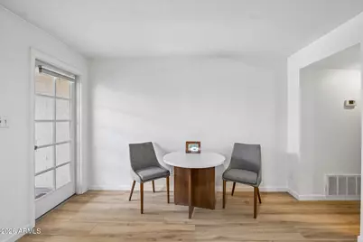 8135 N Central Avenue Avenue #4, Phoenix, AZ 85020 - Photo 11