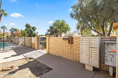 8135 N Central Avenue Avenue #4, Phoenix, AZ 85020 - Photo 29