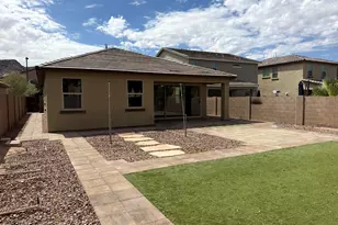 2518 E Fawn Dr, Phoenix, AZ 85042 - Photo 5