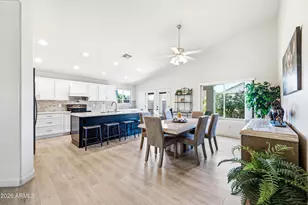 10760 W Louise Dr, Peoria, AZ 85373 - Photo 11
