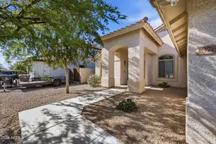 10760 W Louise Dr, Peoria, AZ 85373 - Photo 3