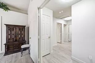 10760 W Louise Dr, Peoria, AZ 85373 - Photo 25