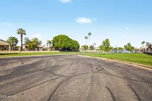 9151 W Greenway Rd, Peoria, AZ 85381 - Photo 39