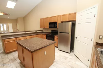 8984 W Nicolet Avenue, Glendale, AZ 85305 - Photo 15