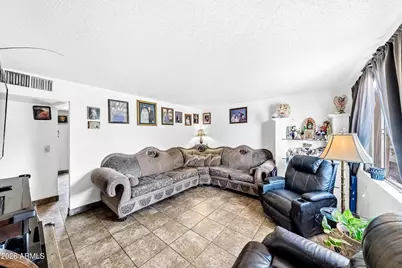 3339 W Corrine Drive, Phoenix, AZ 85029 - Photo 9