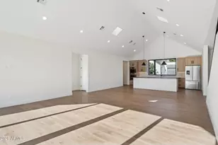6306 N 10th Dr, Phoenix, AZ 85013 - Photo 11