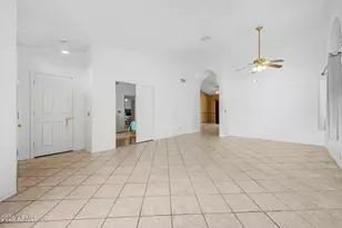 6234 N 88th Ln, Glendale, AZ 85305 - Photo 9