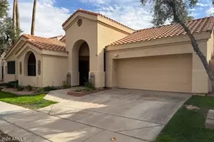 19 W Sarah Ln, Tempe, AZ 85284 - Photo 7