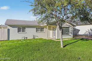 4234 E Earll Dr, Phoenix, AZ 85018 - Photo 7