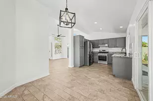 1701 E Carter Rd, Phoenix, AZ 85042 - Photo 13
