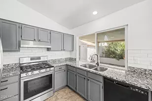 1701 E Carter Rd, Phoenix, AZ 85042 - Photo 15