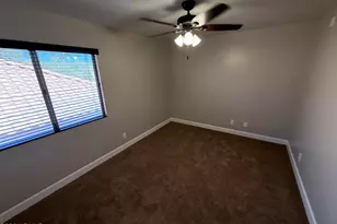 1210 E Amberwood Dr, Phoenix, AZ 85048 - Photo 5
