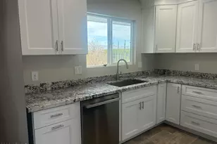 10302 W Gulf Hills Dr, Sun City, AZ 85351 - Photo 5