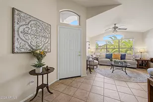 10233 W Daley Ln, Peoria, AZ 85383 - Photo 3