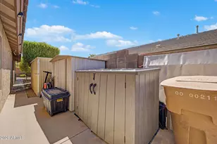 10233 W Daley Ln, Peoria, AZ 85383 - Photo 37