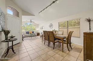 10233 W Daley Ln, Peoria, AZ 85383 - Photo 7