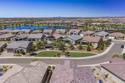17270 W Aubrey Lane, Surprise, AZ 85378 - Photo 47