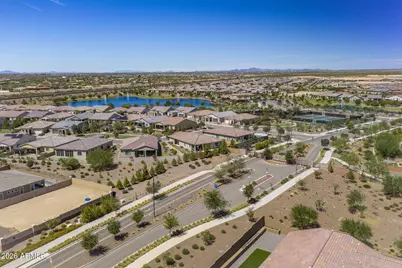 17270 W Aubrey Lane, Surprise, AZ 85378 - Photo 53