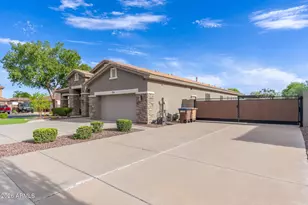 9841 W Quail Track Dr, Peoria, AZ 85383 - Photo 5