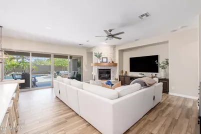 9841 W Quail Track Drive, Peoria, AZ 85383 - Photo 7