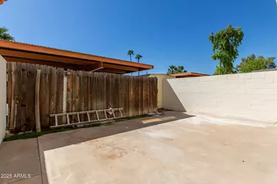 7809 N 49th Avenue, Glendale, AZ 85301 - Photo 29