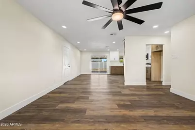 7750 W Clarendon Avenue, Phoenix, AZ 85033 - Photo 25