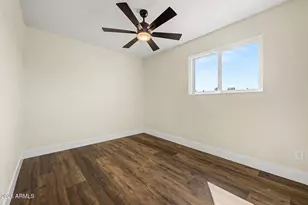 7750 W Clarendon Ave, Phoenix, AZ 85033 - Photo 17