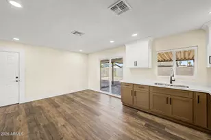 7750 W Clarendon Ave, Phoenix, AZ 85033 - Photo 21