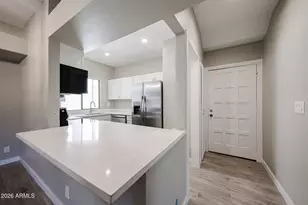 10301 N 70th St, Paradise Valley, AZ 85253 - Photo 5