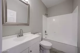 10301 N 70th St, Paradise Valley, AZ 85253 - Photo 21