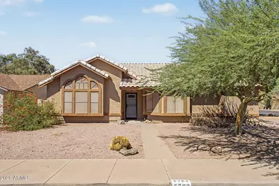 5762 E Ellis Street, Mesa, AZ 85205 - Photo 1