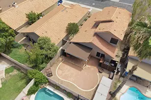 7942 W Paradise Dr, Peoria, AZ 85345 - Photo 39
