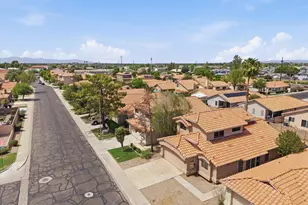 7942 W Paradise Dr, Peoria, AZ 85345 - Photo 37