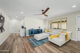 922 E Loyola Dr, Tempe, AZ 85282 - Photo 5