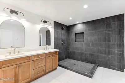7035 E Cypress Street, Scottsdale, AZ 85257 - Photo 13