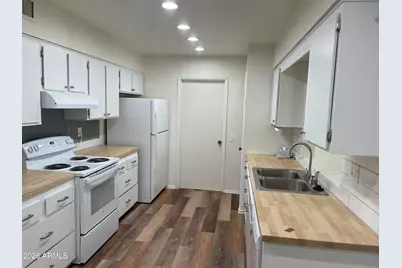 9504 W Hidden Valley Circle, Sun City, AZ 85351 - Photo 5