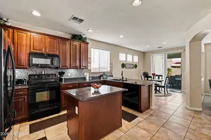 44070 W Yucca Ln, Maricopa, AZ 85138 - Photo 11