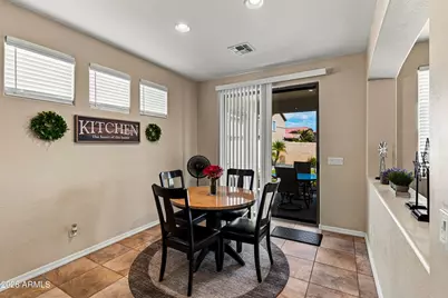 44070 W Yucca Lane, Maricopa, AZ 85138 - Photo 13